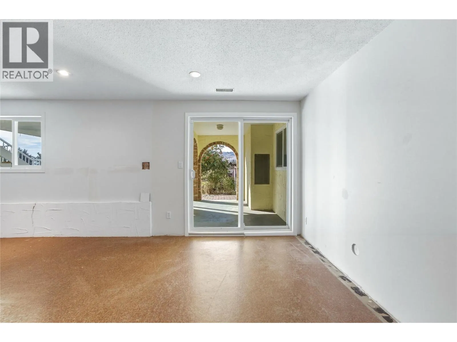 9102 Cherry Lane