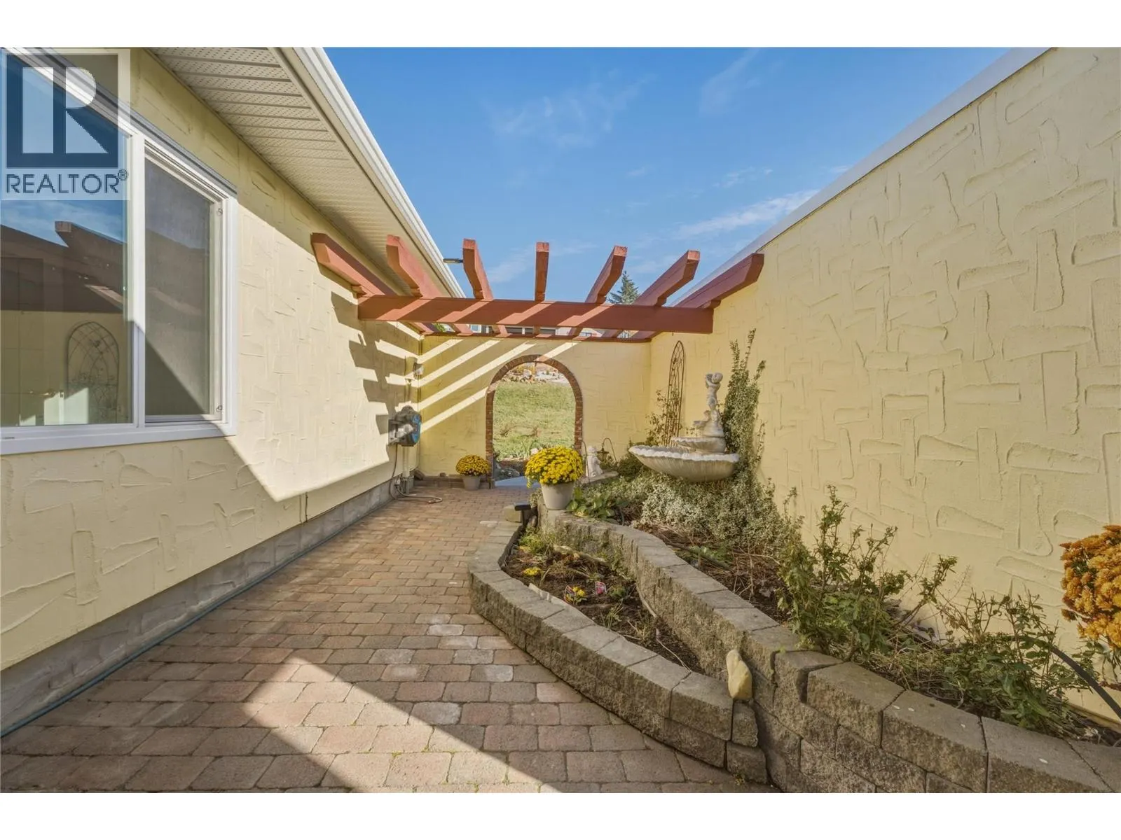 9102 Cherry Lane