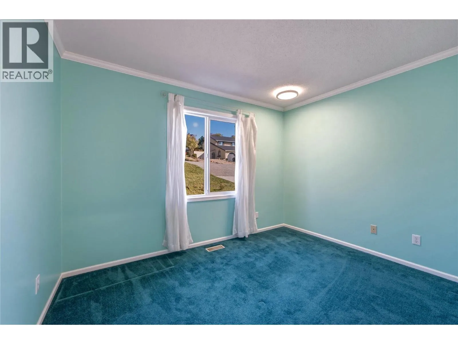 9102 Cherry Lane