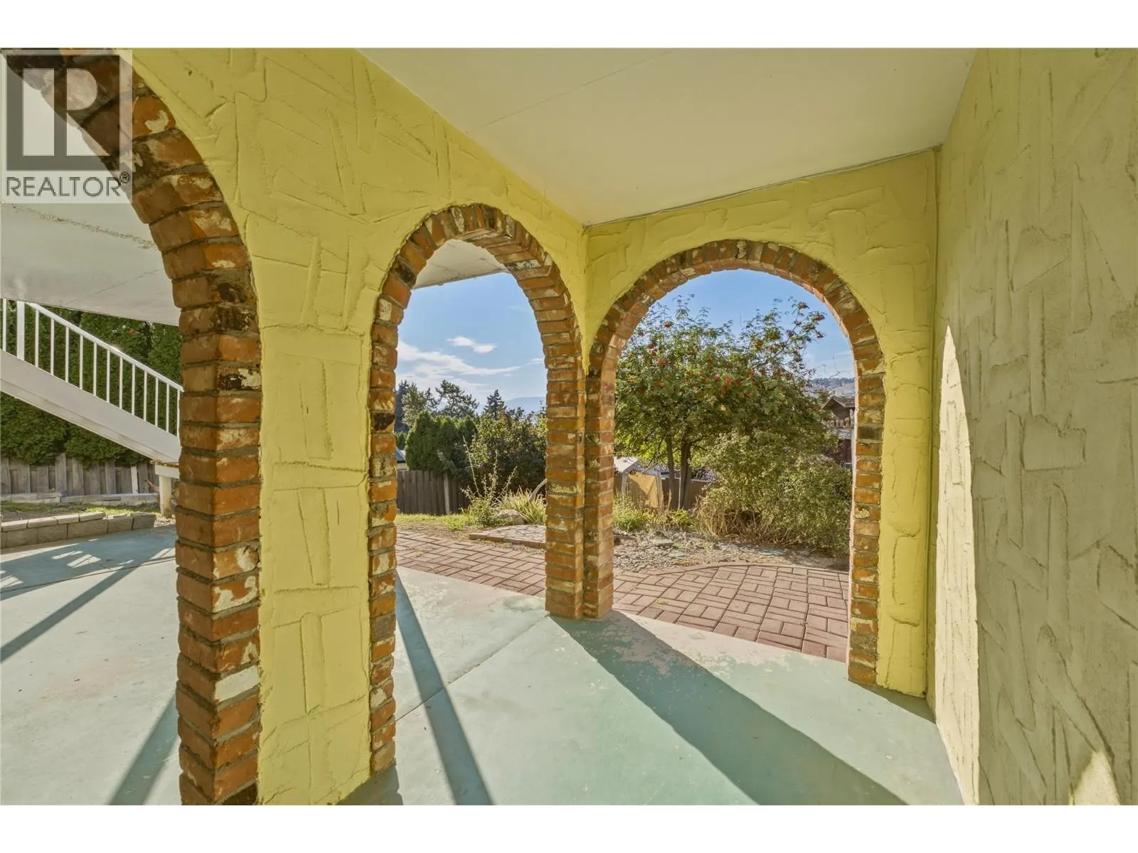 9102 Cherry Lane