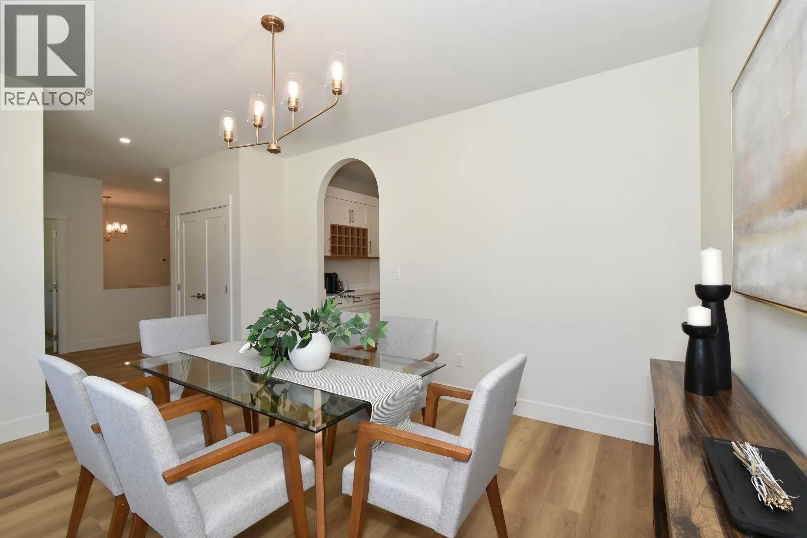 2799 Mountview Drive