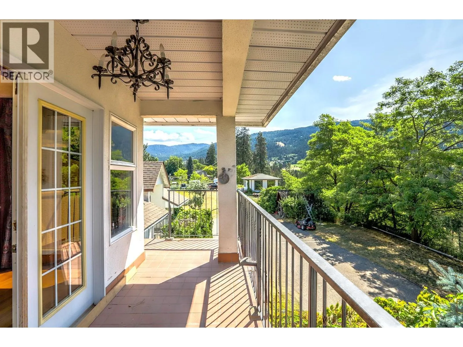 5440-5482 Silver Star Road