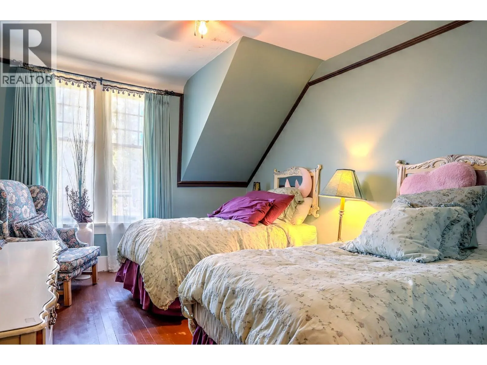 5440-5482 Silver Star Road