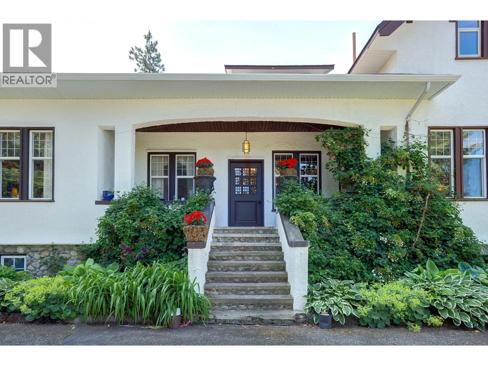 5440-5482 Silver Star Road