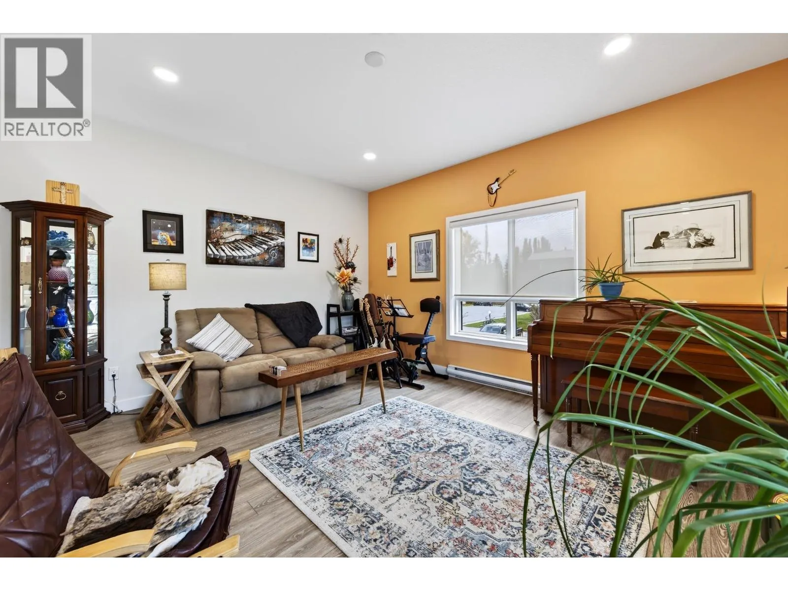410 5th Avenue S Unit# 2206