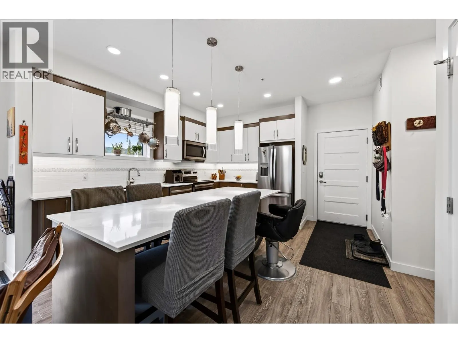 410 5th Avenue S Unit# 2206