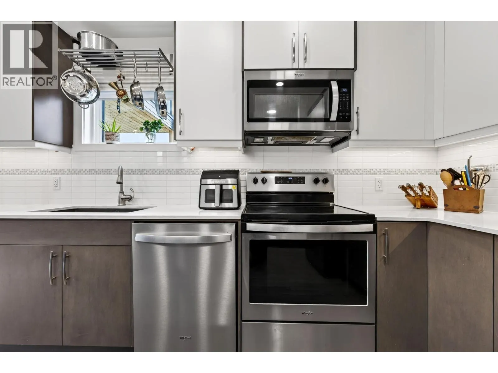 410 5th Avenue S Unit# 2206
