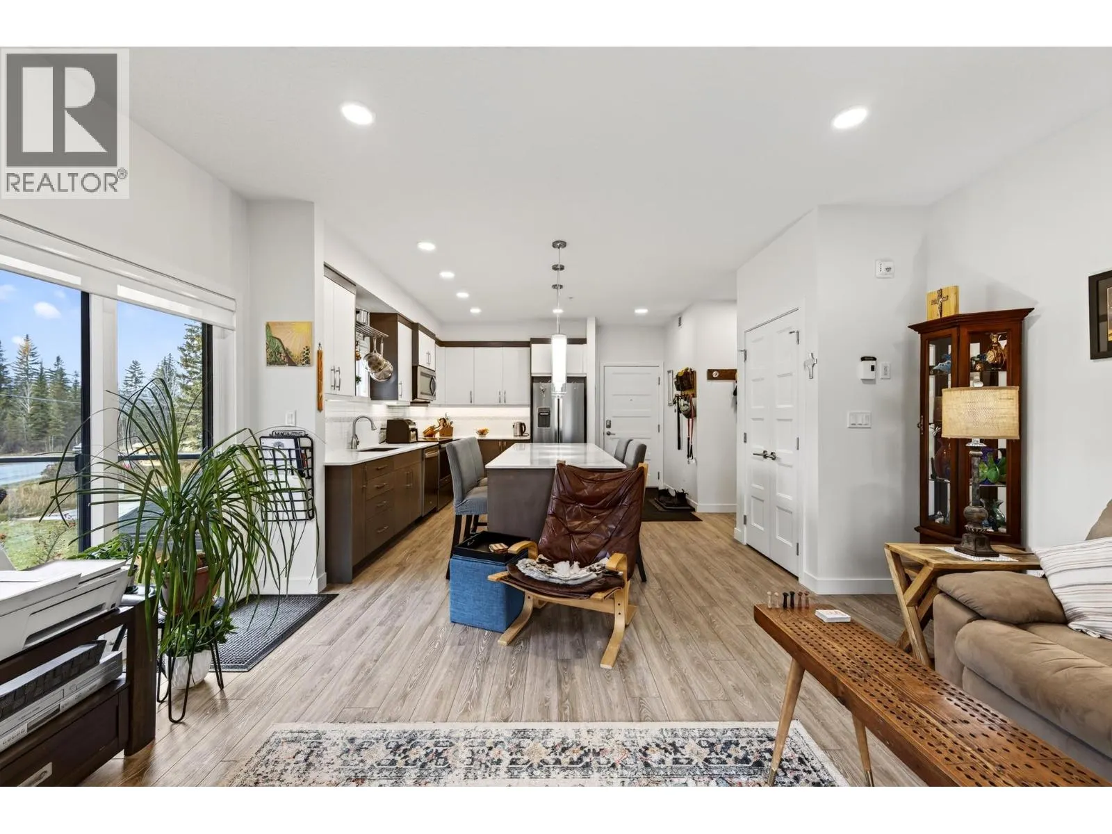 410 5th Avenue S Unit# 2206