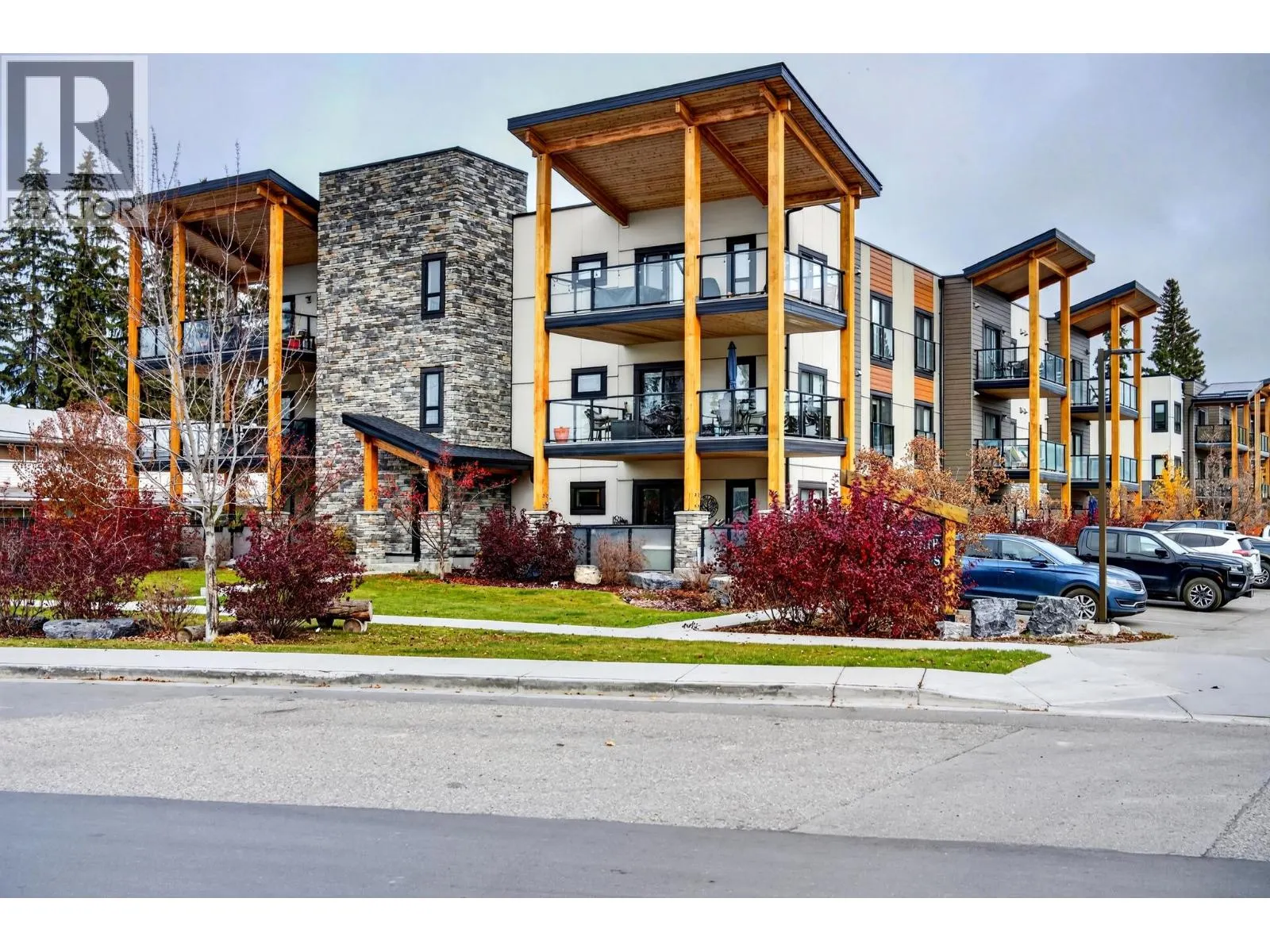 410 5th Avenue S Unit# 2206