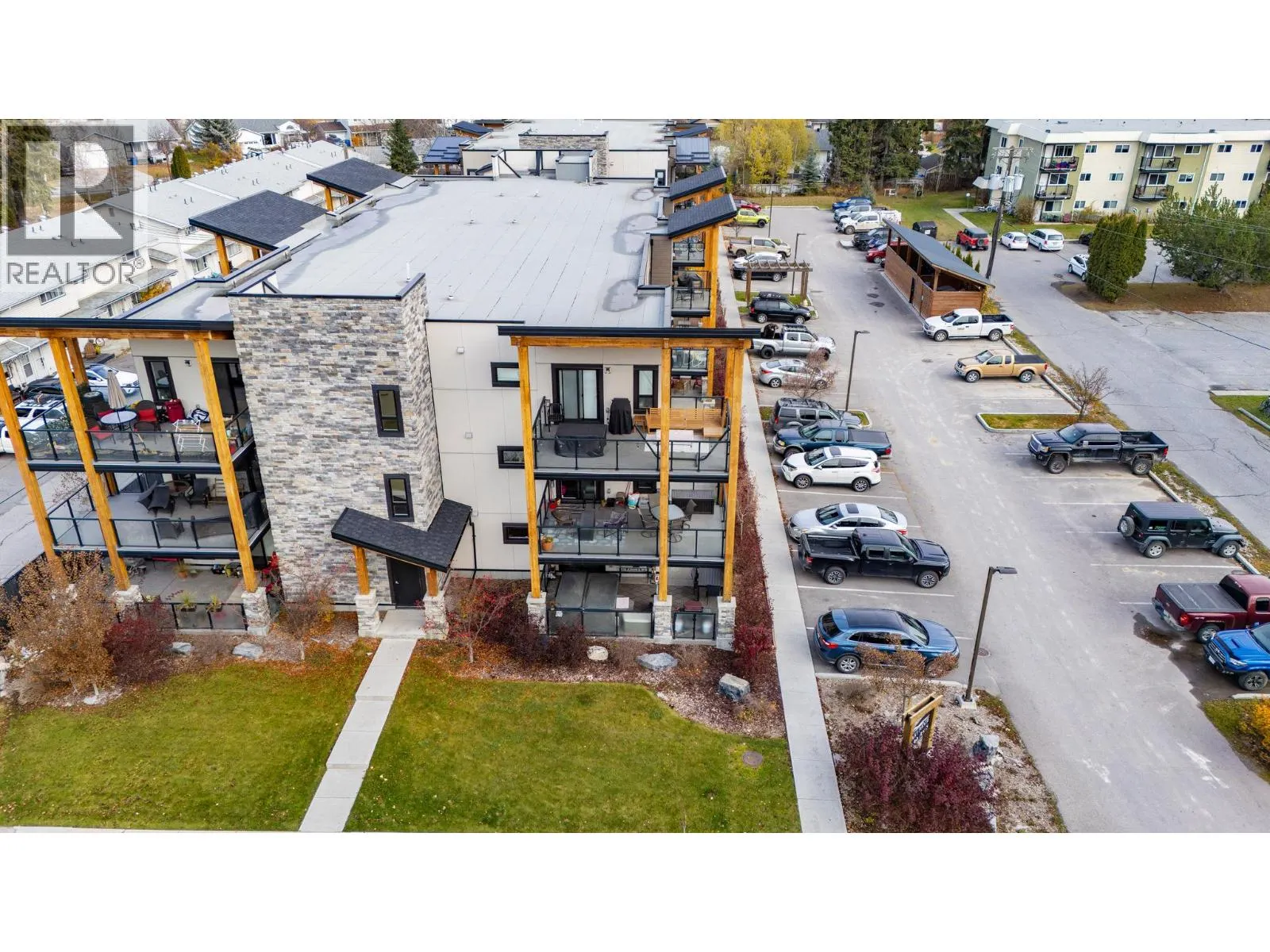410 5th Avenue S Unit# 2206