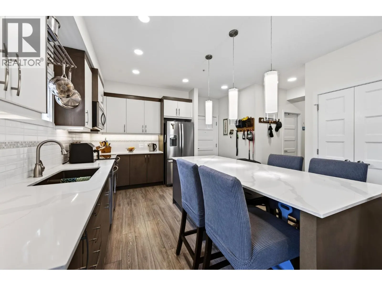 410 5th Avenue S Unit# 2206