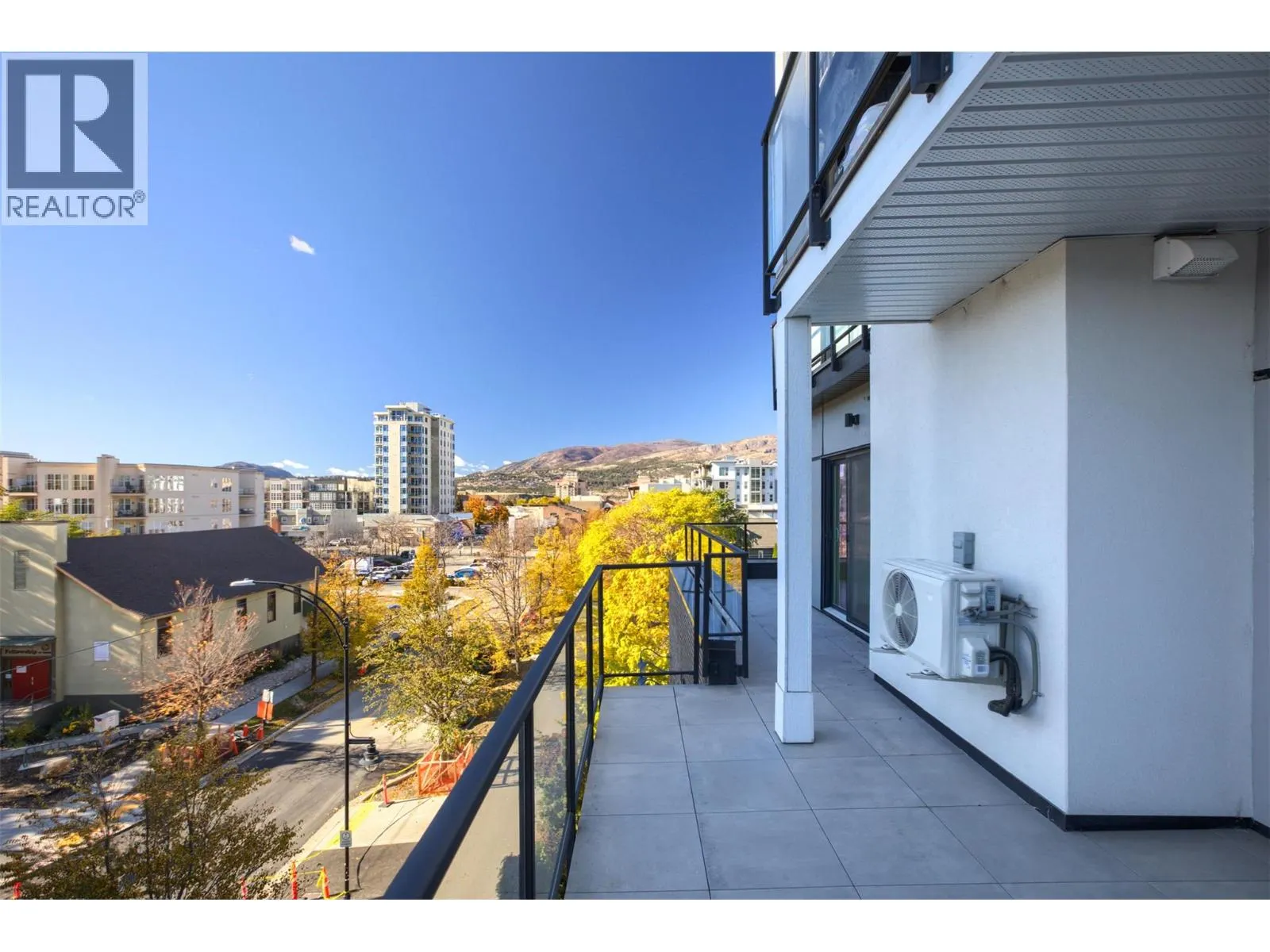 604 Cawston Avenue Unit# 415