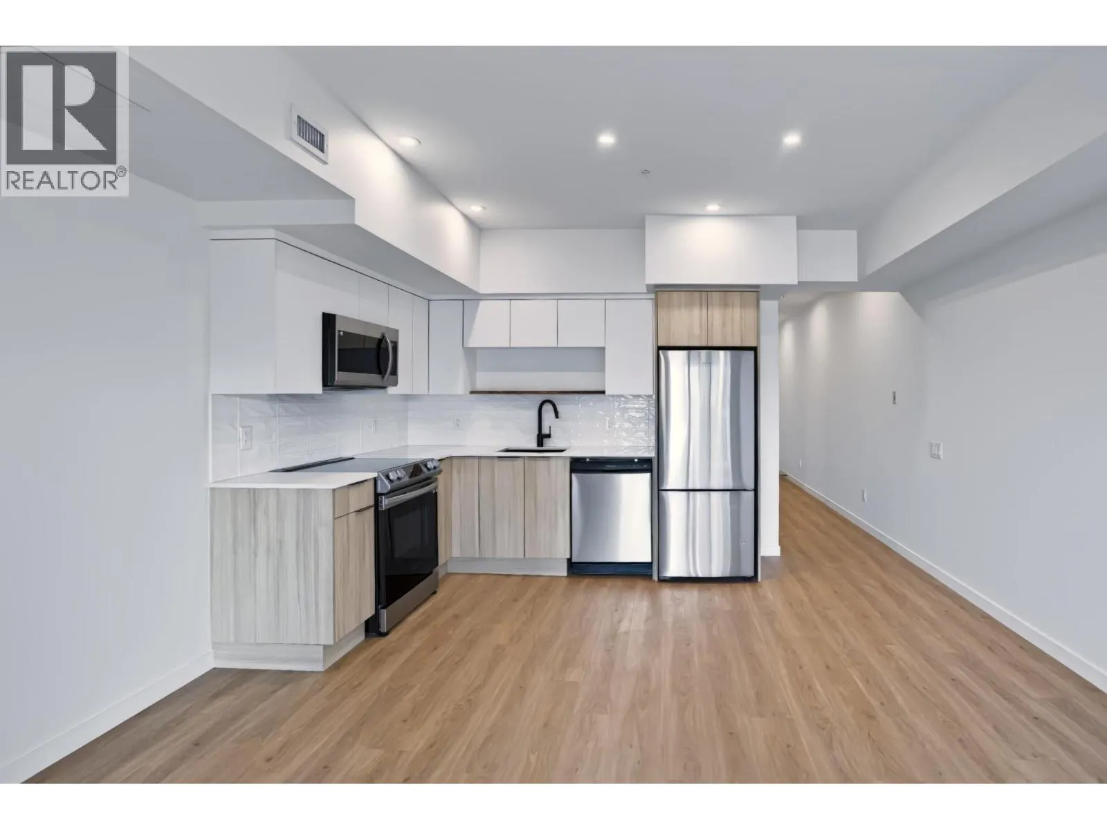 604 Cawston Avenue Unit# 415