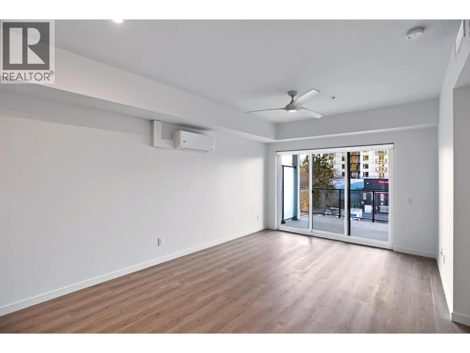 604 Cawston Avenue Unit# 415