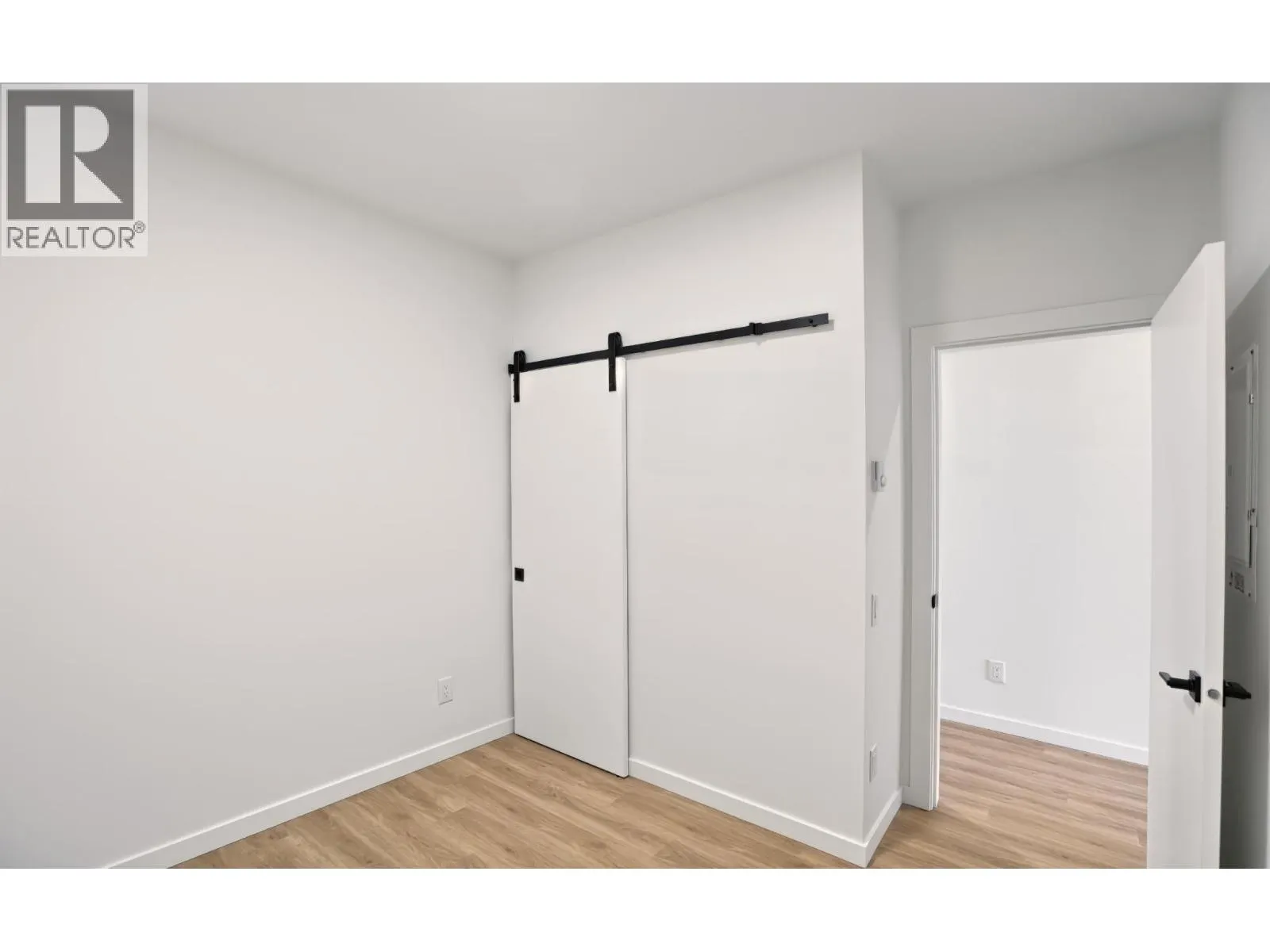604 Cawston Avenue Unit# 415
