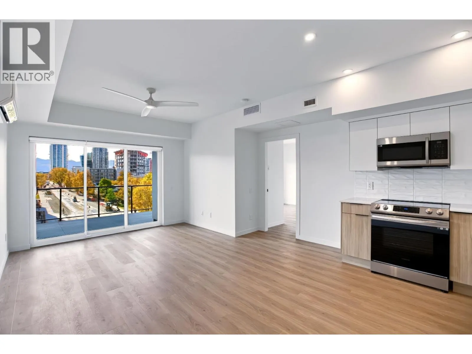 604 Cawston Avenue Unit# 415