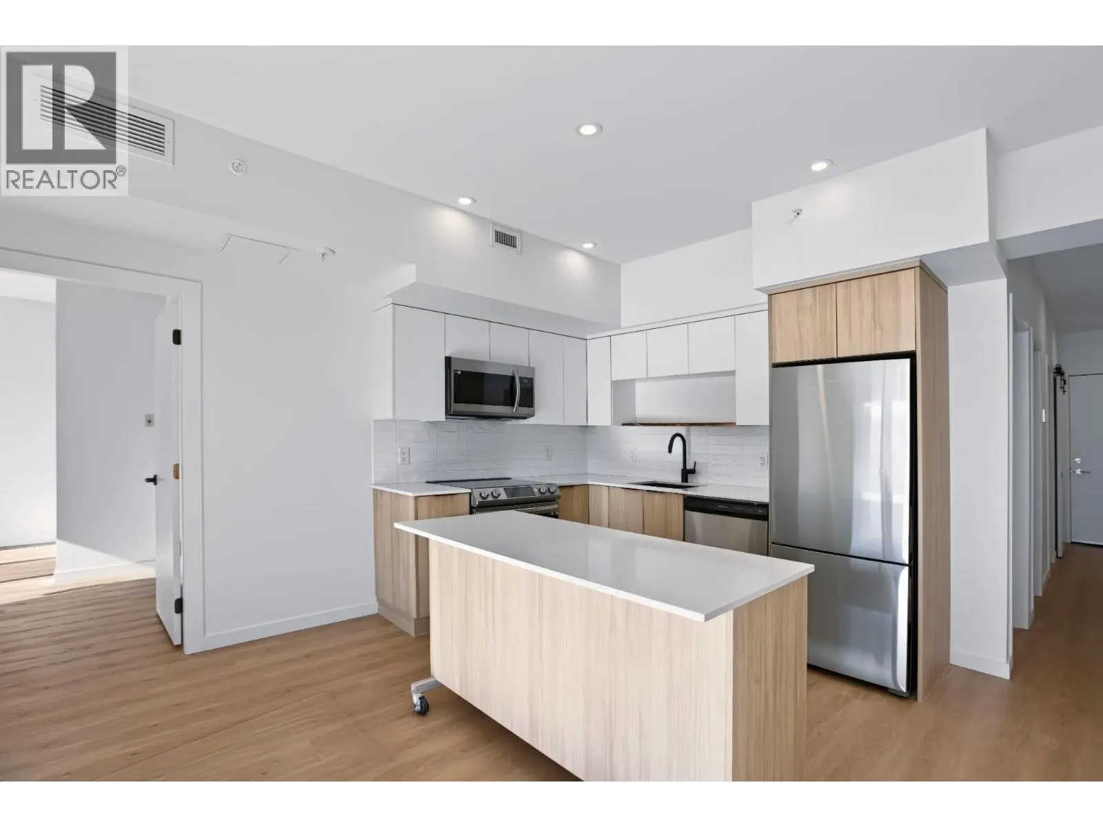 604 Cawston Avenue Unit# 615