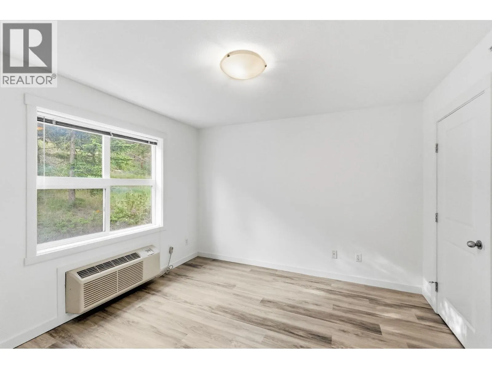 1483 Glenmore Road Unit# 311