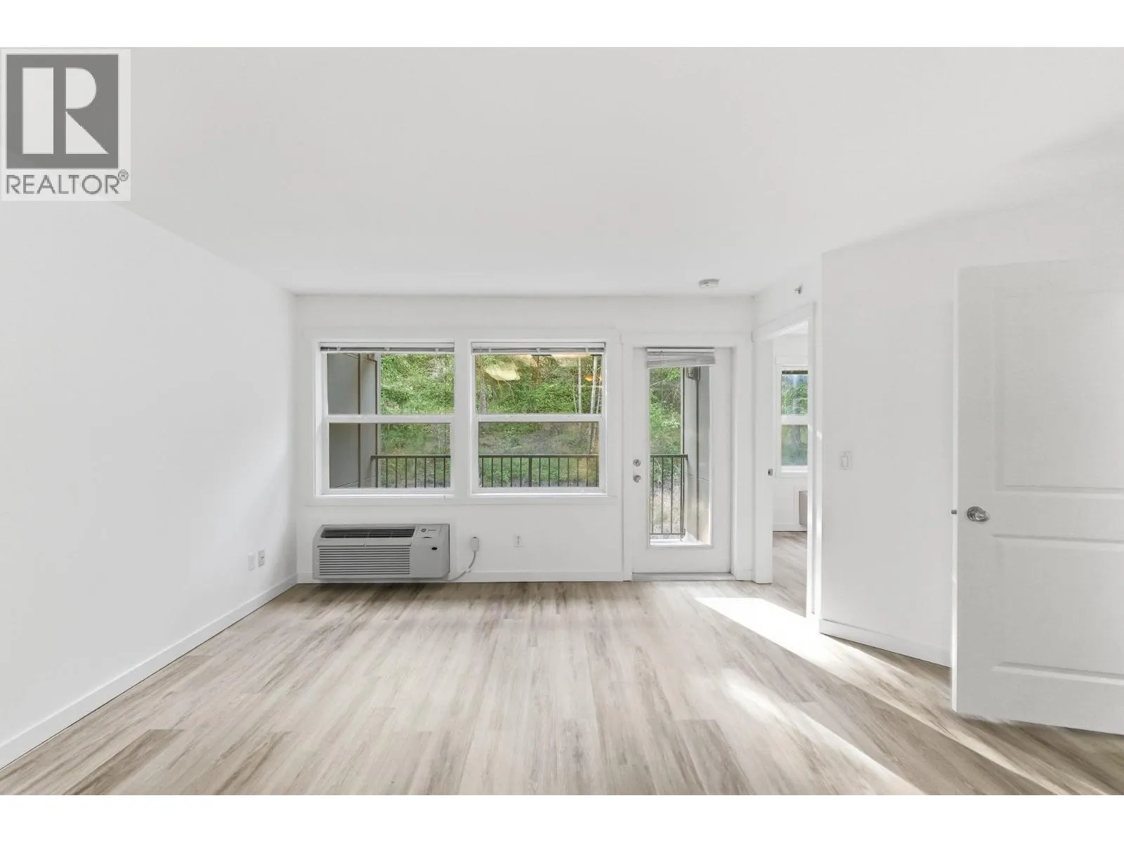 1483 Glenmore Road Unit# 311