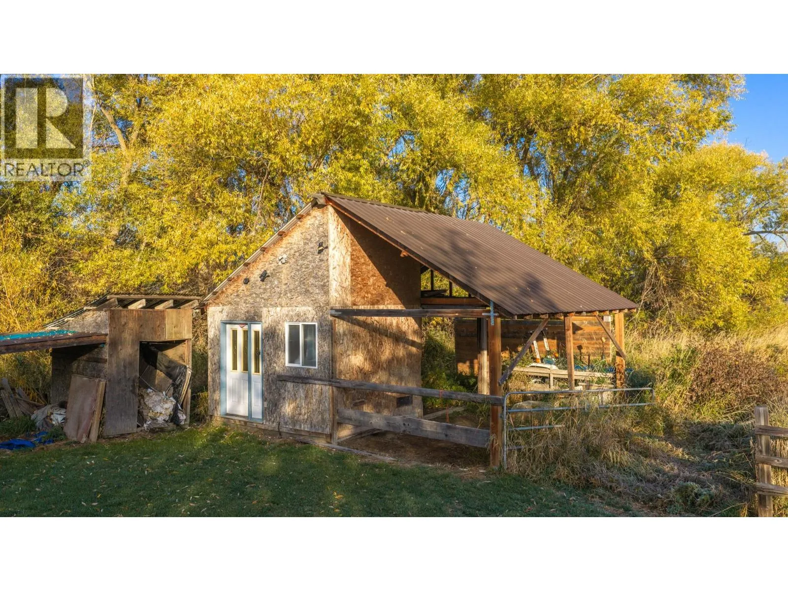 306 Kootenay River Road