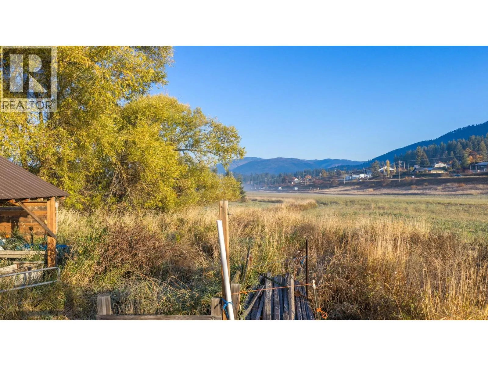 306 Kootenay River Road