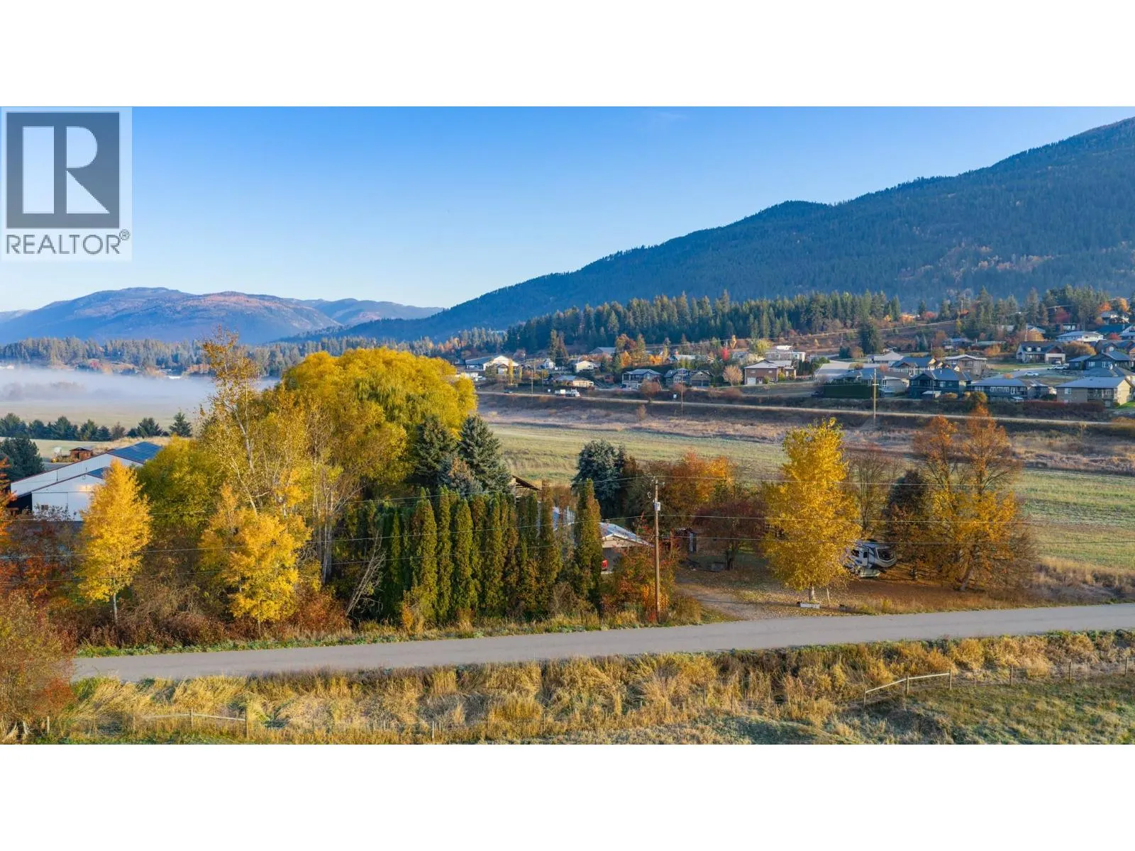 306 Kootenay River Road