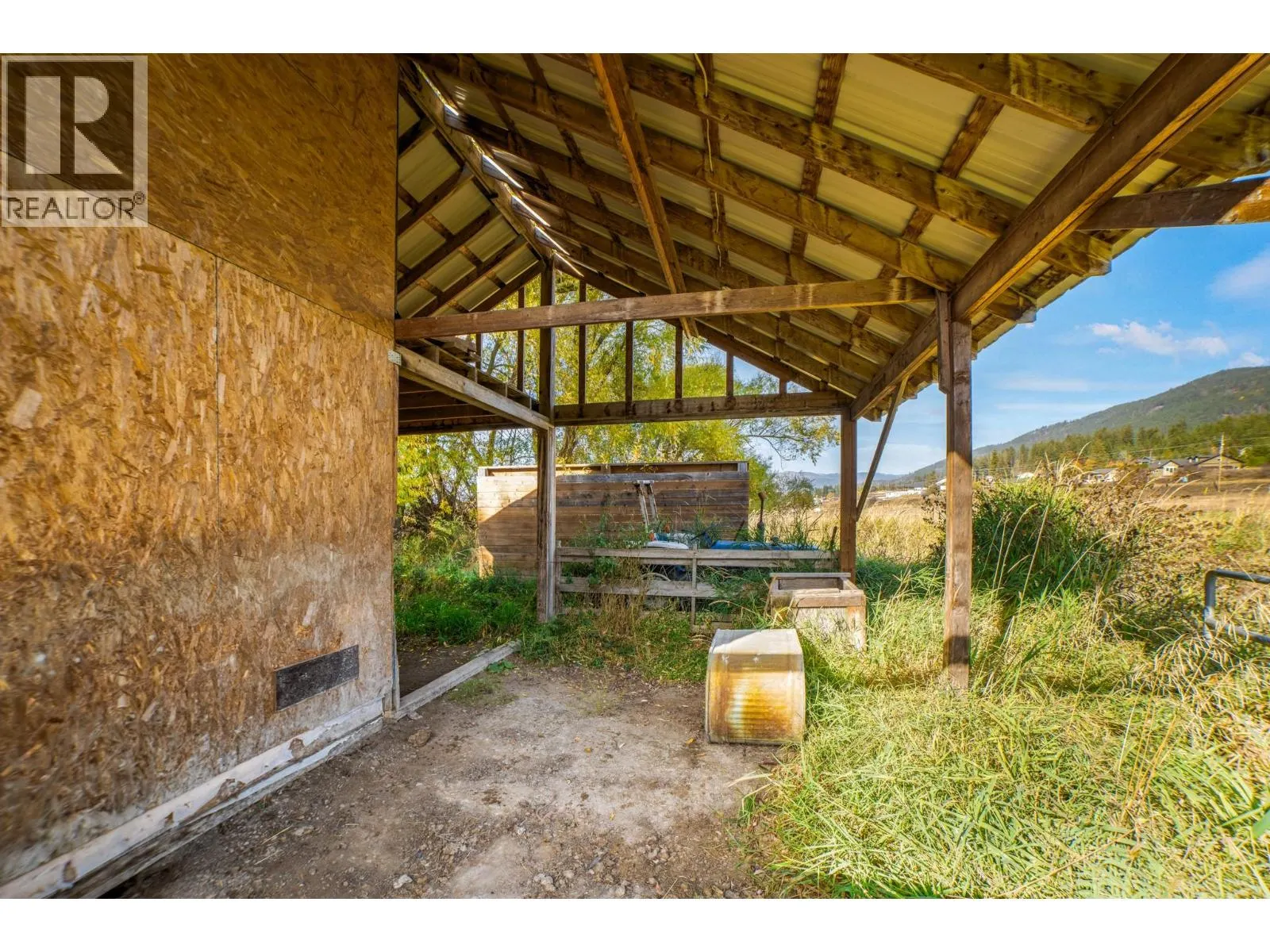 306 Kootenay River Road