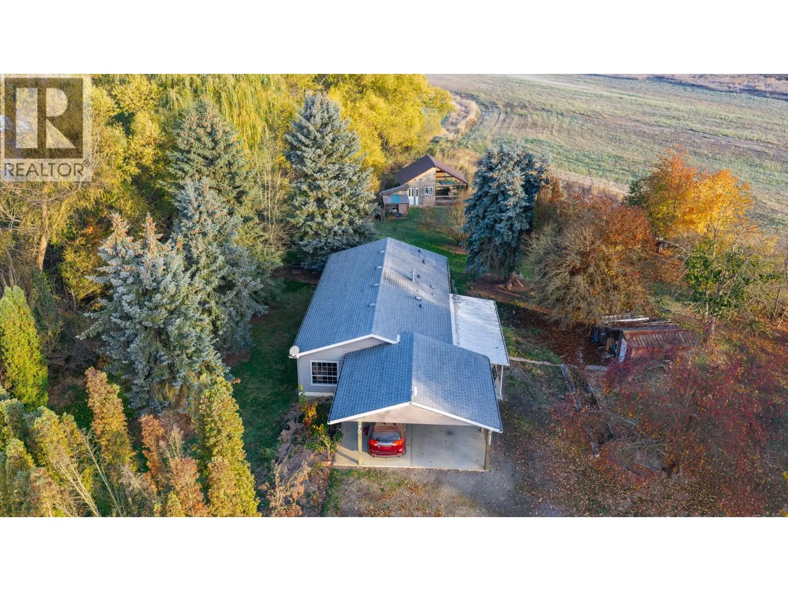 306 Kootenay River Road
