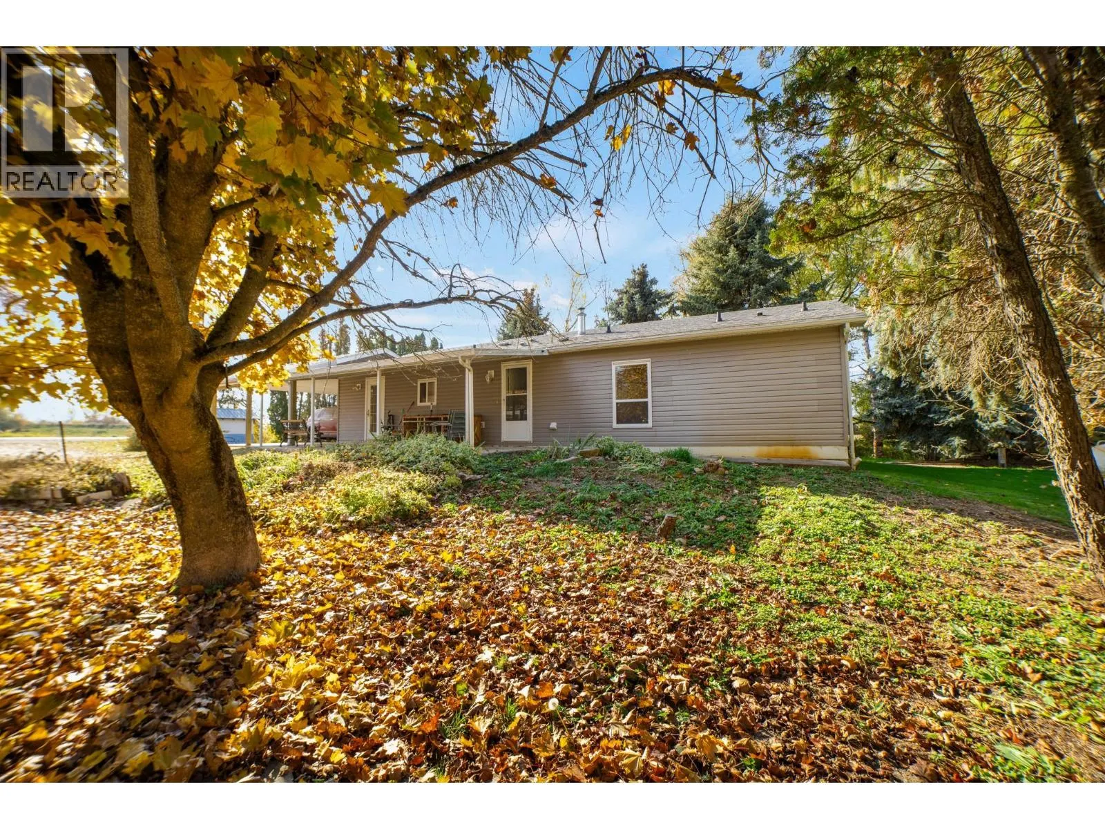 306 Kootenay River Road