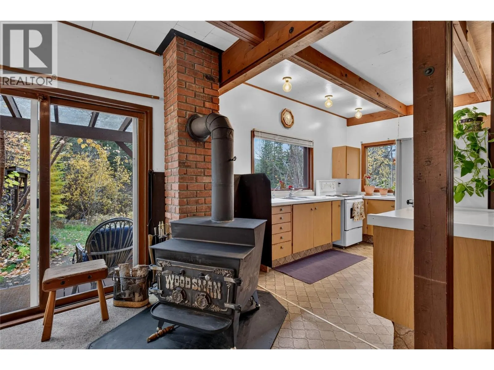 7275 Tillicum Road