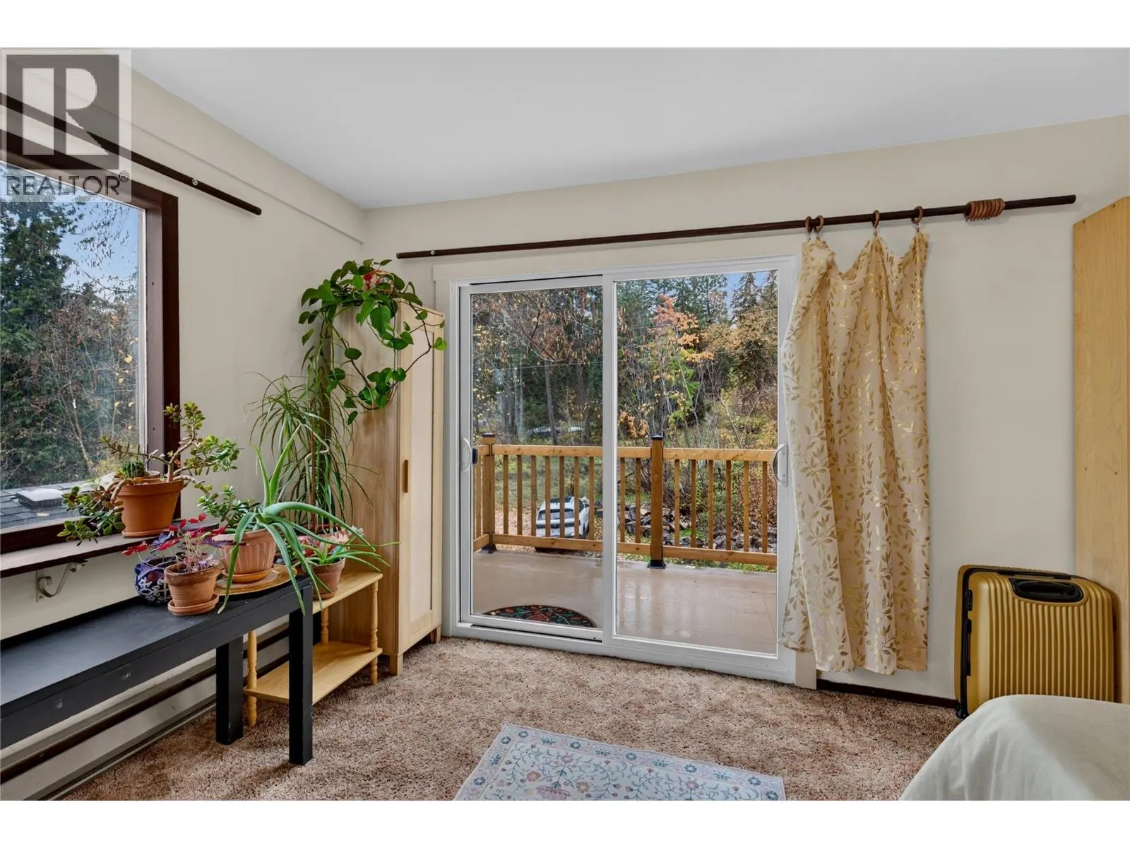 7275 Tillicum Road