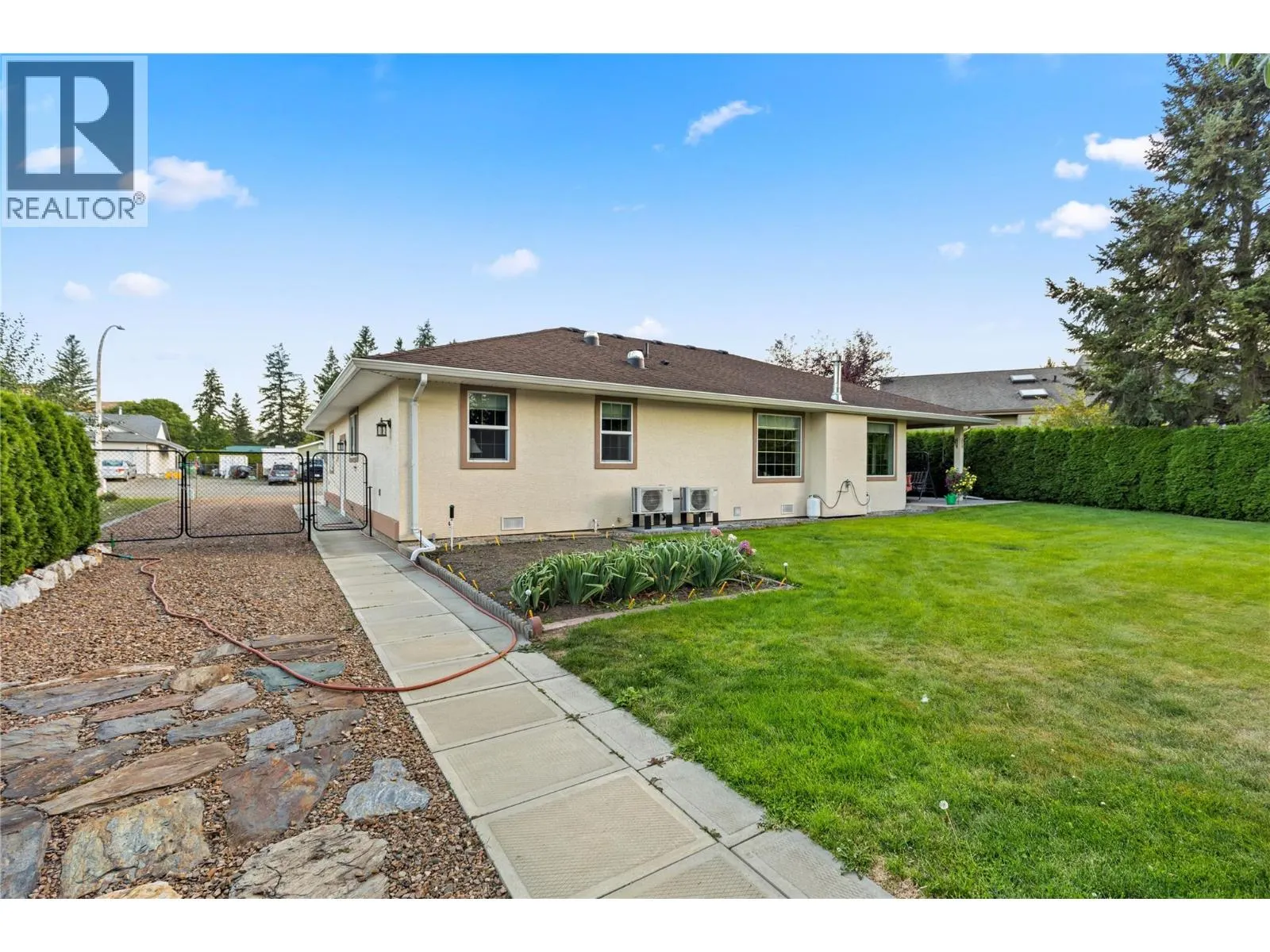 365 Robin Drive