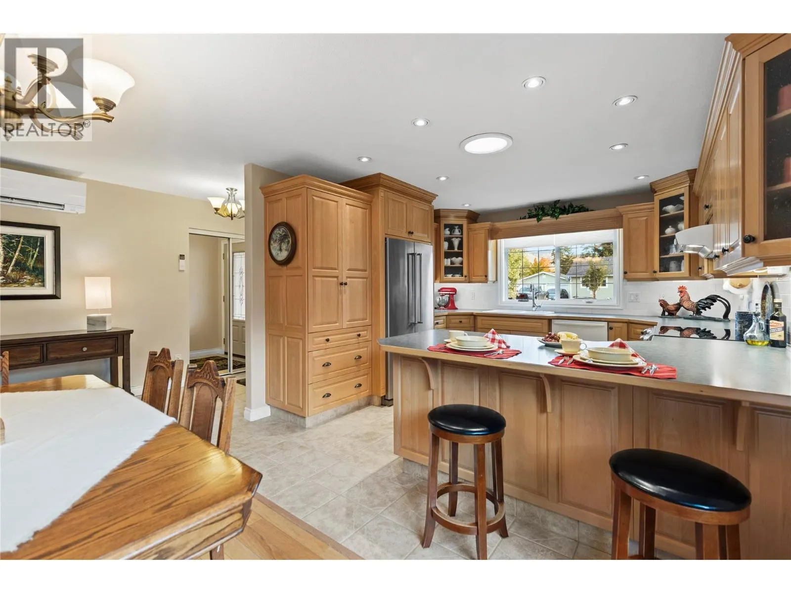 365 Robin Drive