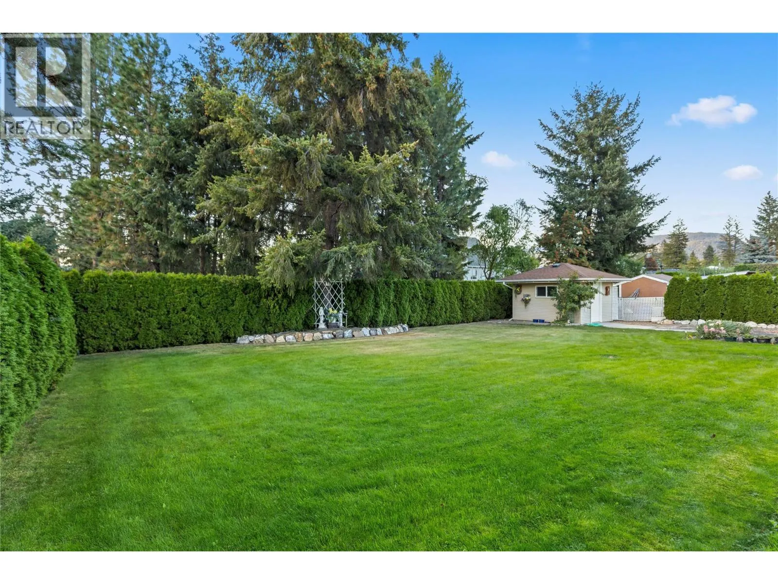 365 Robin Drive