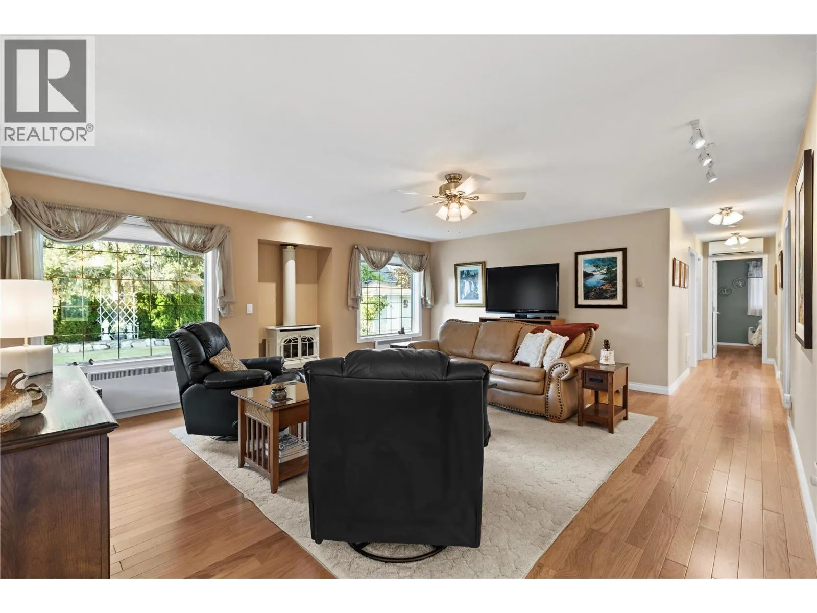 365 Robin Drive