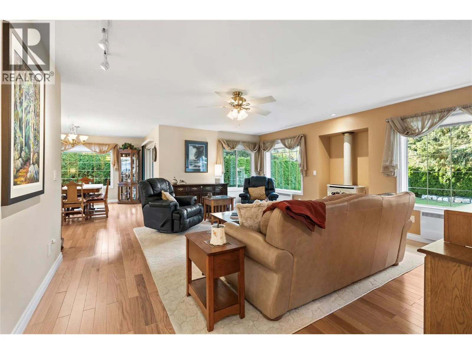 365 Robin Drive