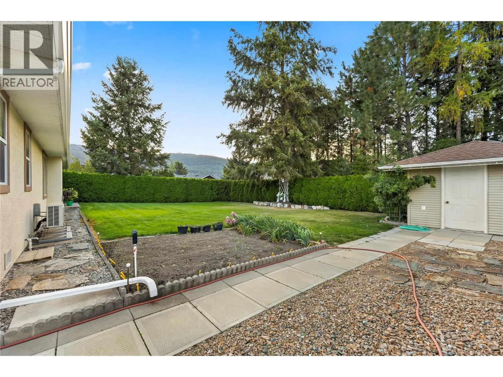 365 Robin Drive