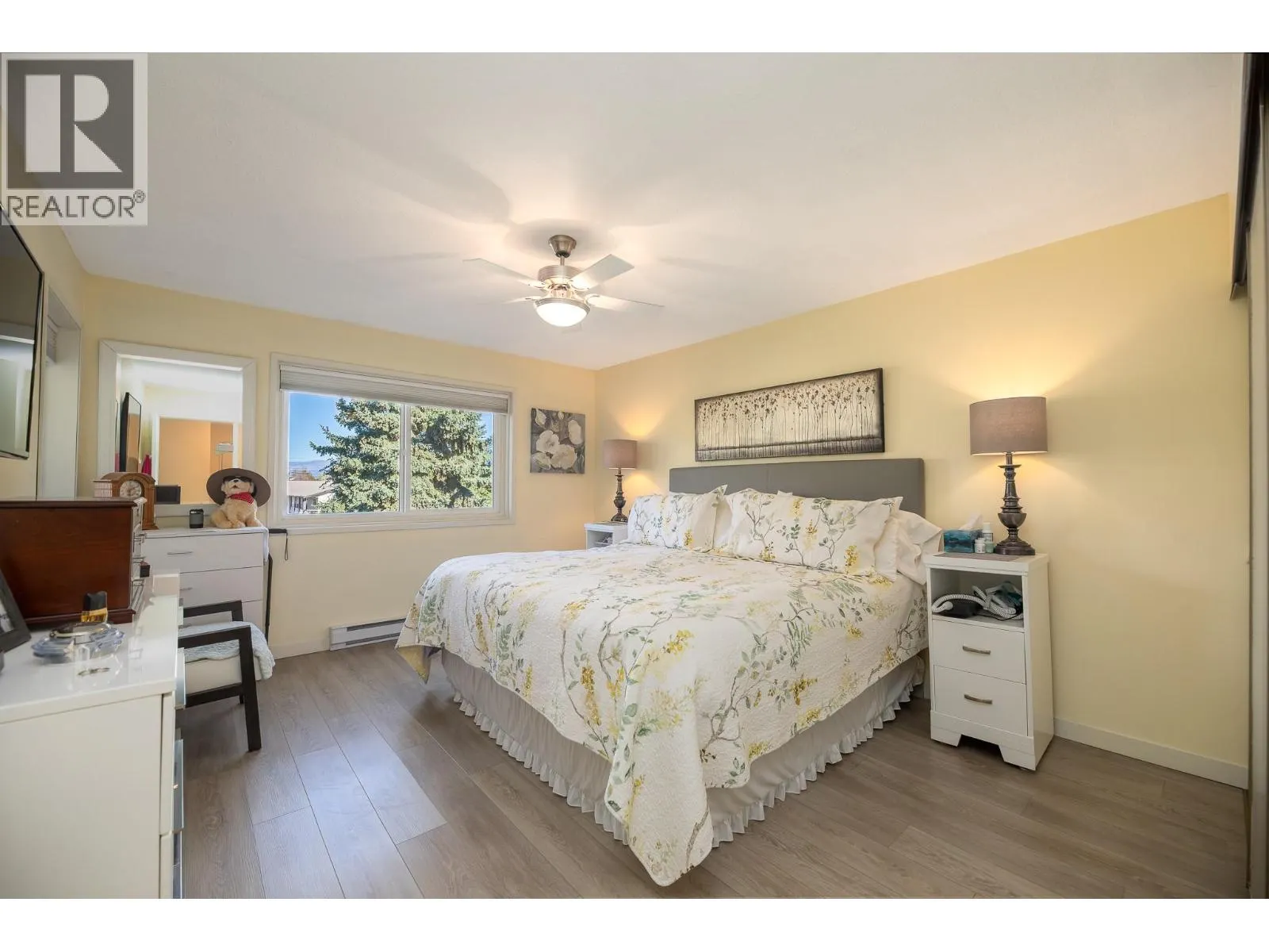 187 WARREN Avenue Unit# 304