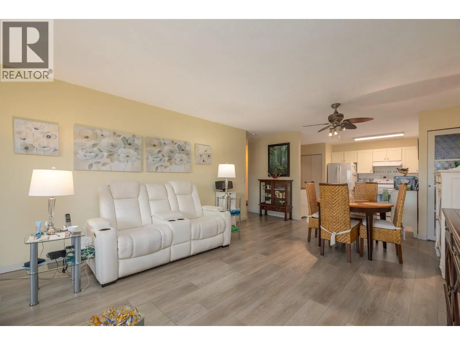 187 WARREN Avenue Unit# 304