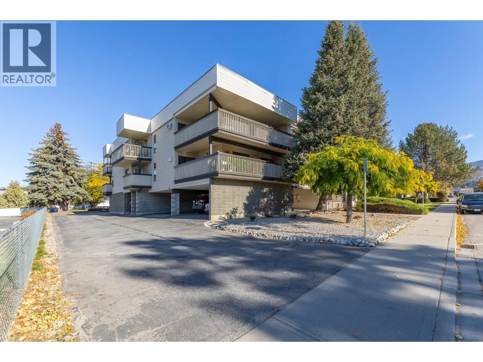 187 WARREN Avenue Unit# 304