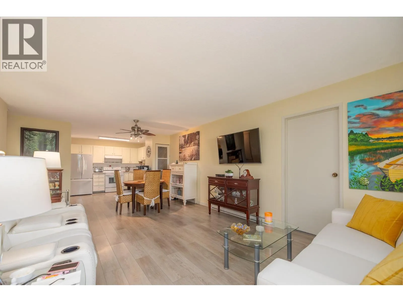 187 WARREN Avenue Unit# 304