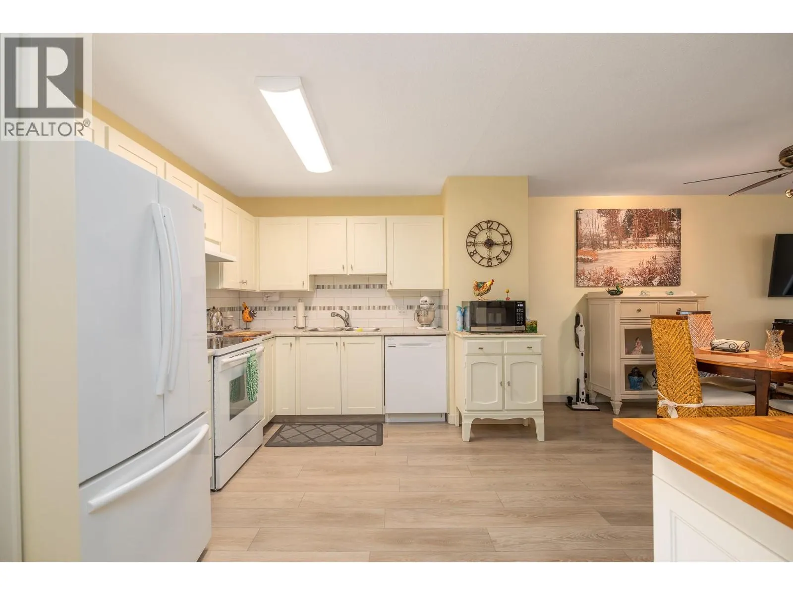187 WARREN Avenue Unit# 304