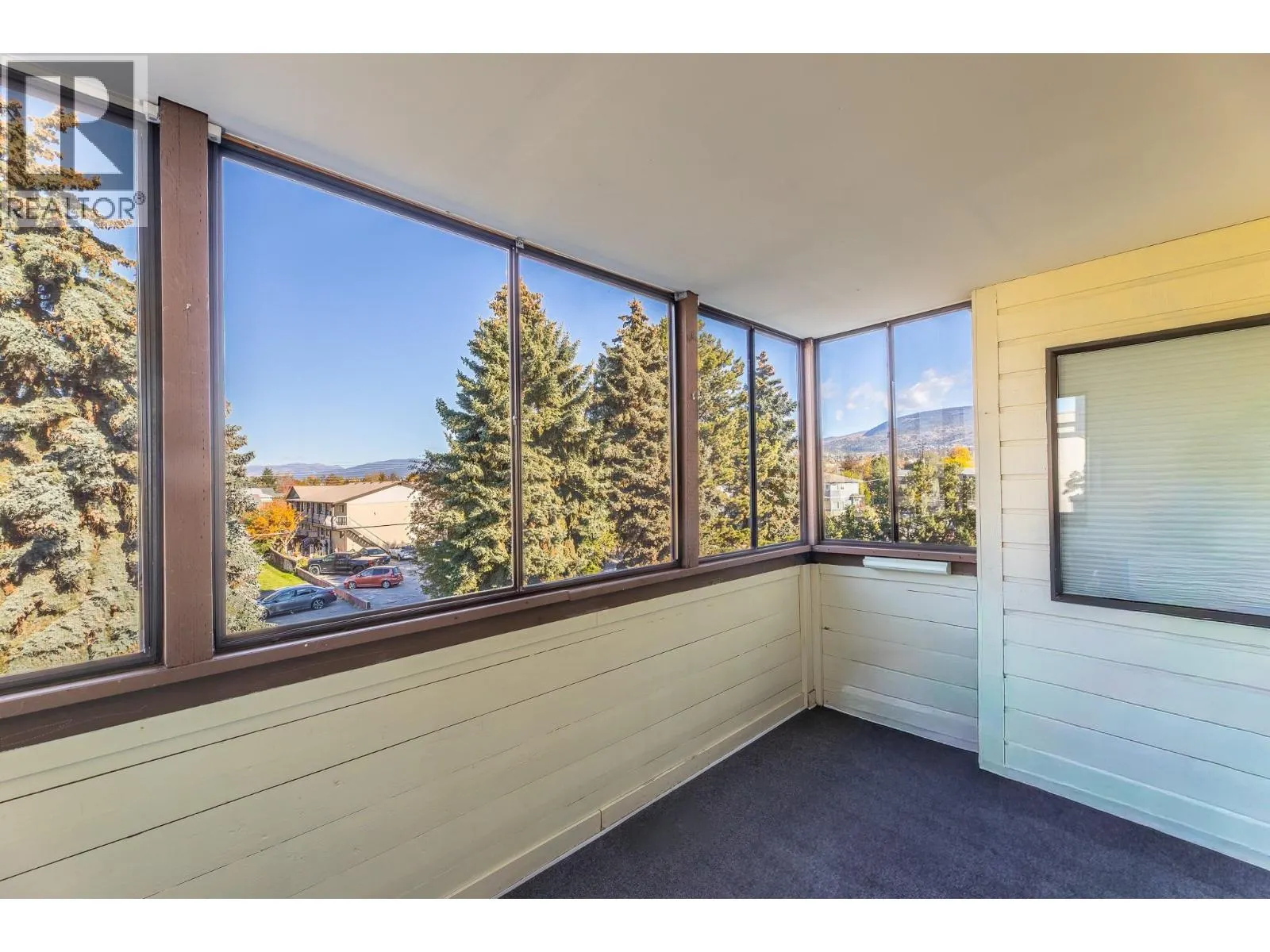 187 WARREN Avenue Unit# 304