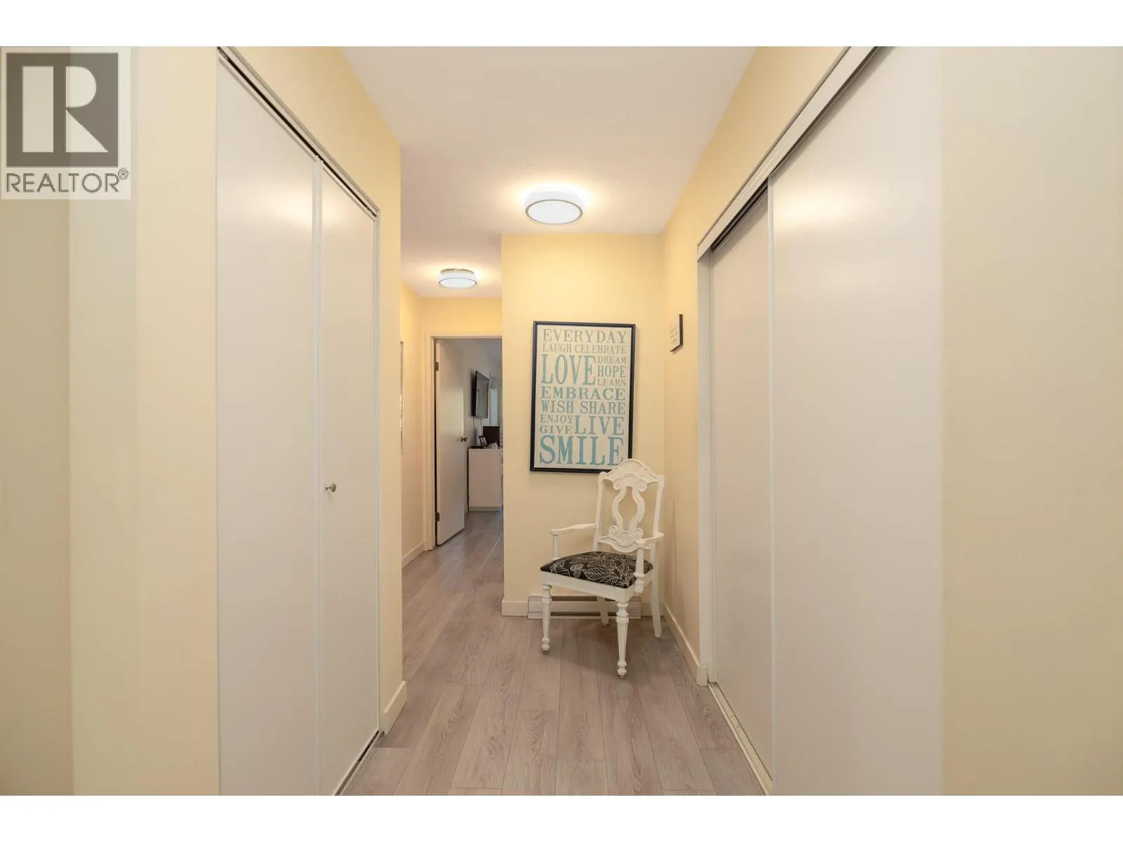 187 WARREN Avenue Unit# 304