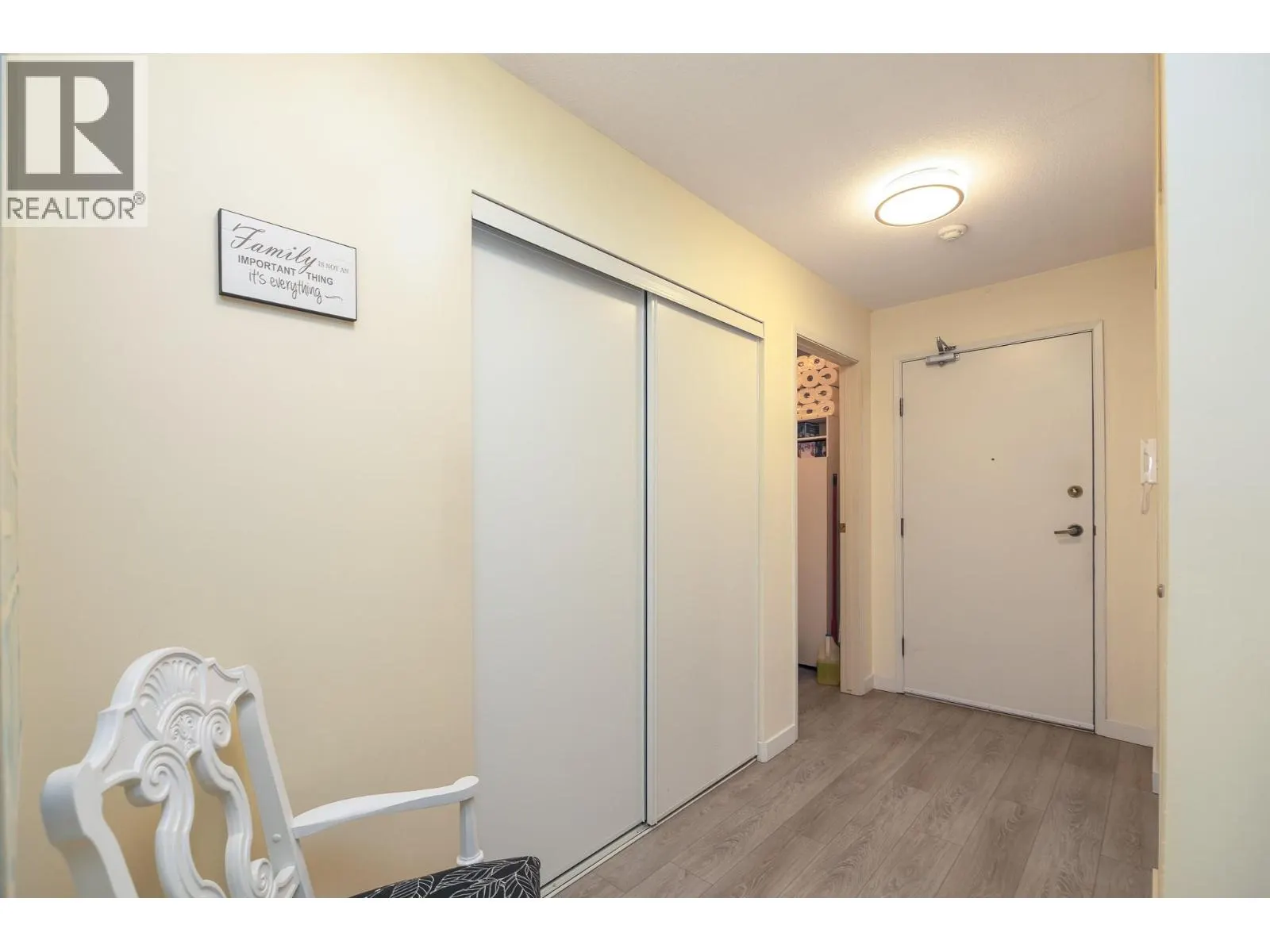 187 WARREN Avenue Unit# 304