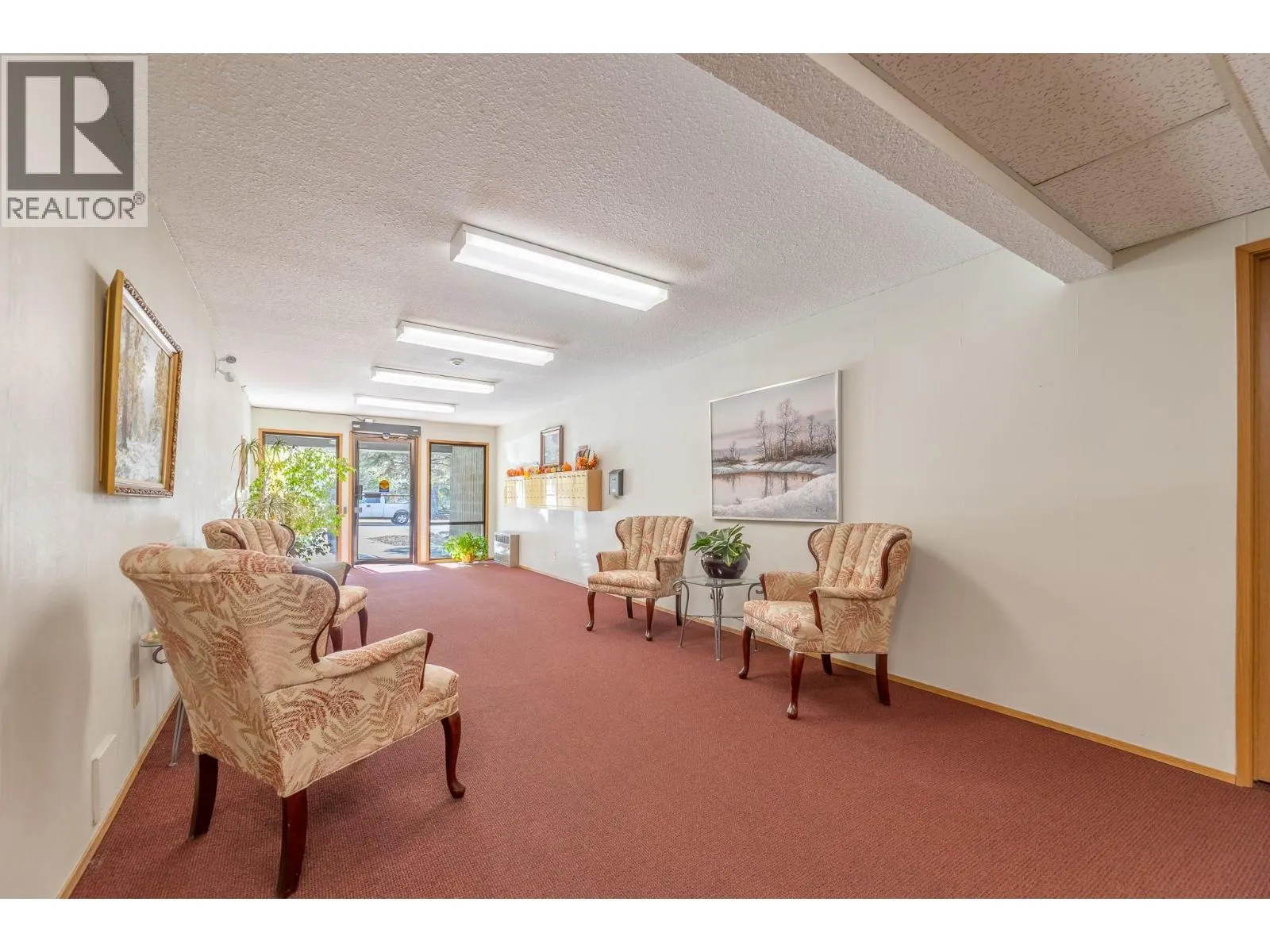 187 WARREN Avenue Unit# 304