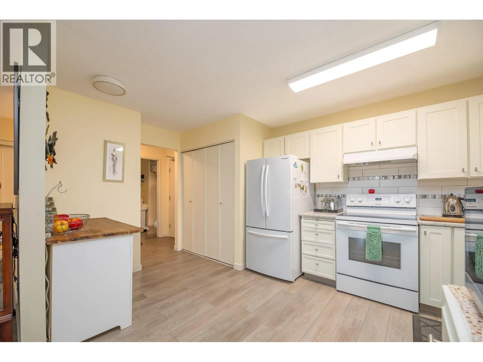 187 WARREN Avenue Unit# 304