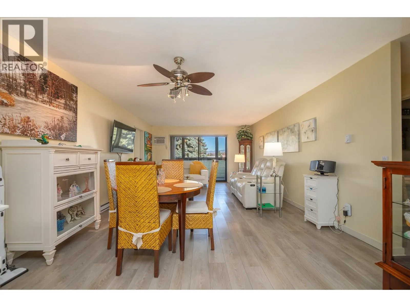 187 WARREN Avenue Unit# 304