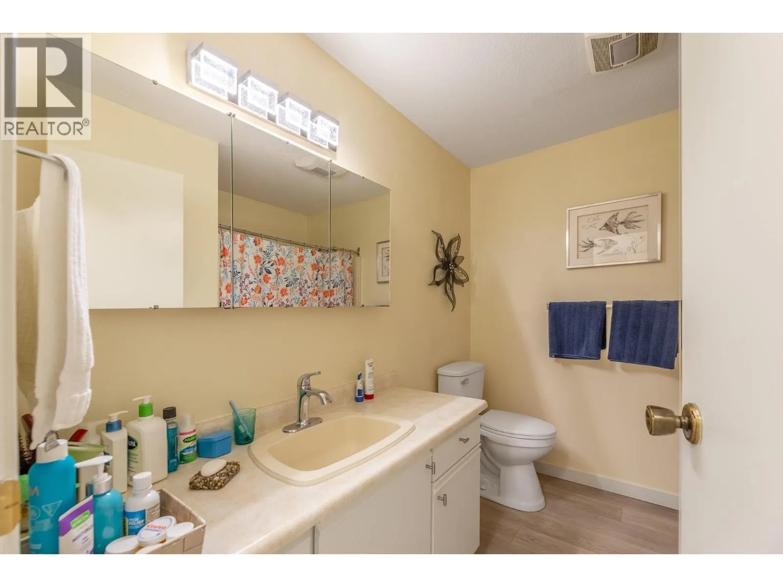 187 WARREN Avenue Unit# 304