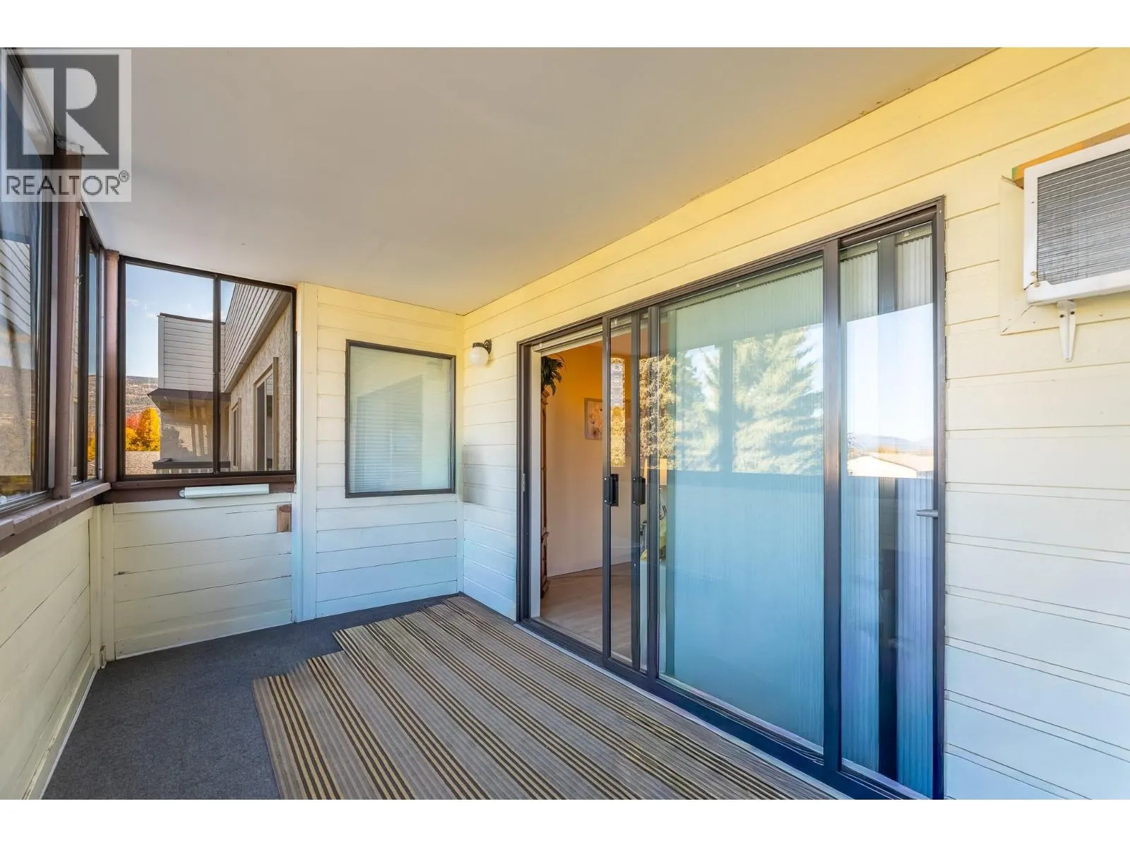 187 WARREN Avenue Unit# 304